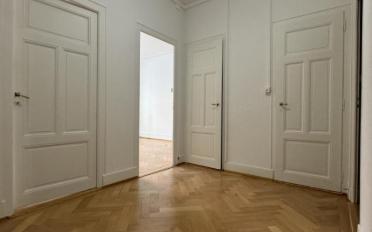 Apartment 4 rooms - image - 8