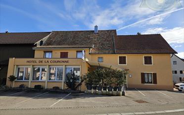 Restaurant 10 pièces - image - 2
