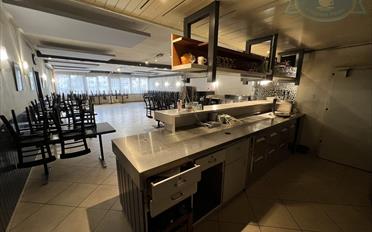 Restaurant 10 pièces - image - 5