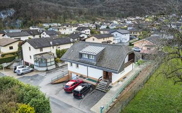 Villa 7.5 pièces - image - 1
