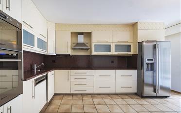 Villa 7.5 pièces - image - 3