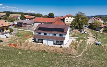 Doppeleinfamilienhaus 5 Zimmer - image - 2