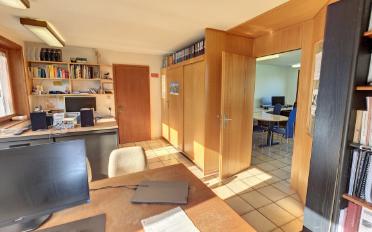 Office - image - 7