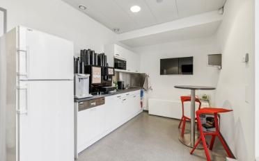 Office - image - 8