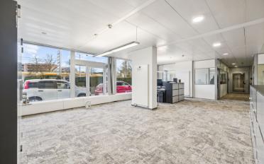 Office - image - 9