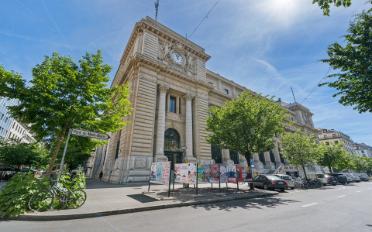 Bureau - image - 1