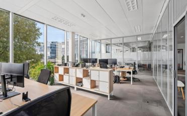 Office - image - 18