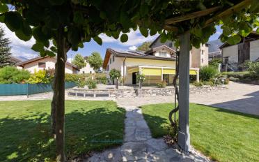 Villa 6.5 Zimmer - image - 1