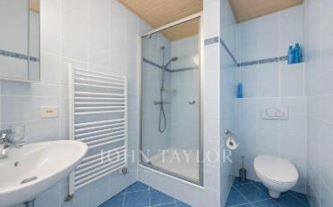 Single house - image - 9