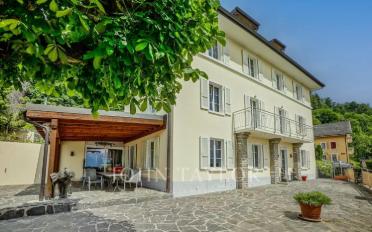 Single house 10 rooms - image - 2