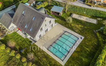 Villa 7.5 pièces - image - 1