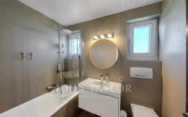 Villa 10.5 pièces - image - 12