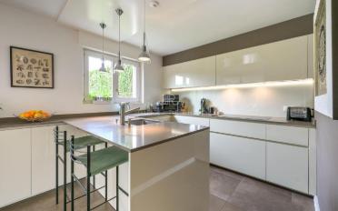 Villa - image - 6