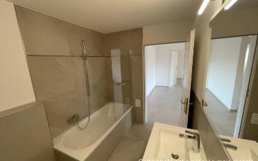 Apartment 5 rooms - image - 11