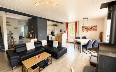Maison 9 pièces - image - 2