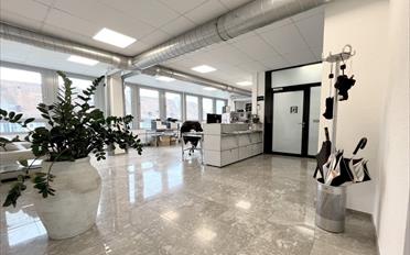 Office - image - 4