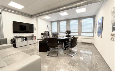 Office - image - 6