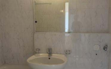 Apartment 4 rooms - image - 7