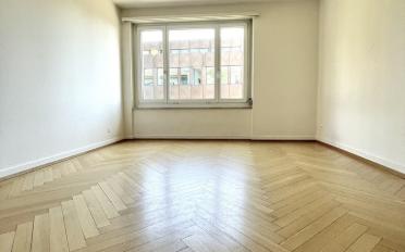 Apartment 4 rooms - image - 8
