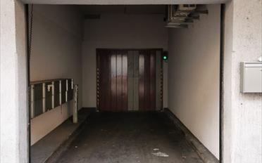 Underground slot - image - 2