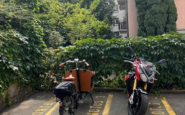 Moto Hallenplatz - image - 2