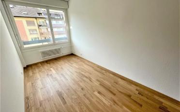 Apartment 4 rooms - image - 5
