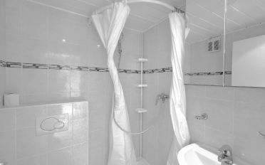 Furnished flat 1 room - image - 8