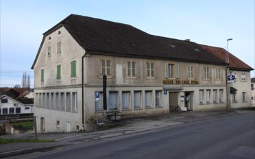 Hotel 16 rooms - image - 1