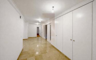 Apartment 10 rooms - image - 4