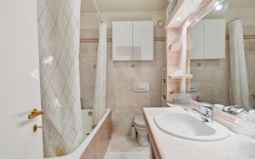 Apartment 8 rooms - image - 11