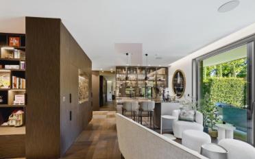 Furnished flat - image - 1