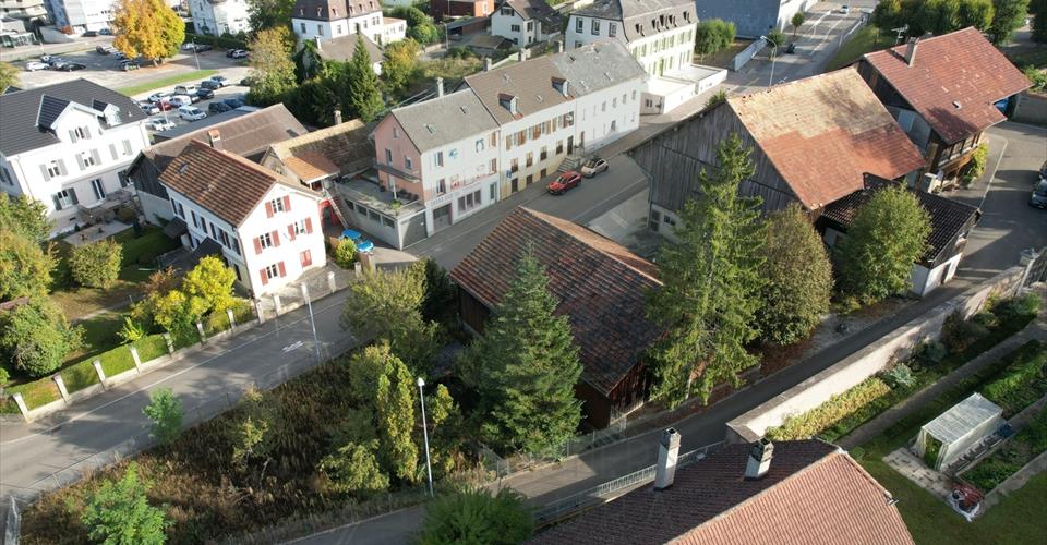 Ferme, étable et grange situées en zone d'habitation HB à Porrentruy