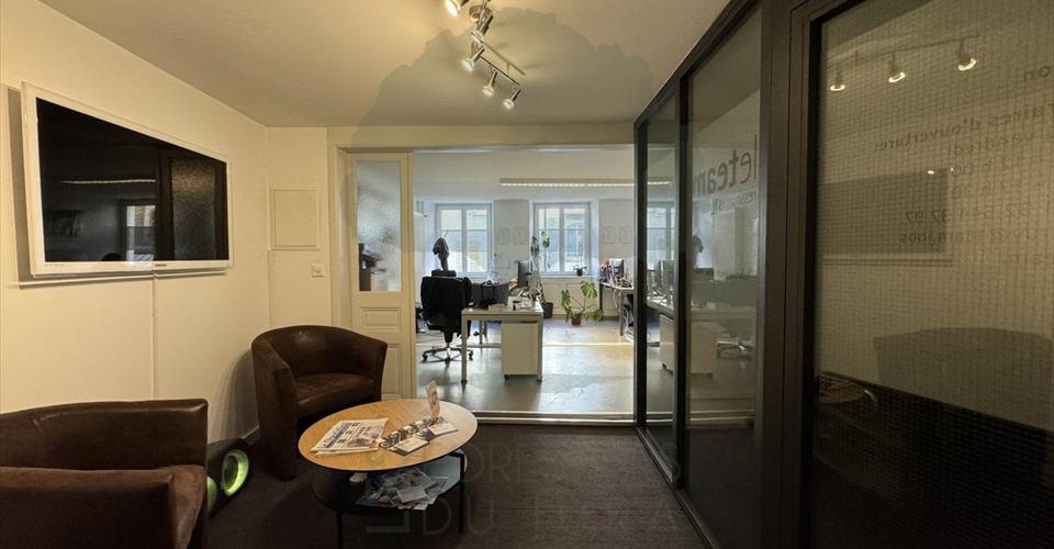 Surface de bureaux en vieille ville de …