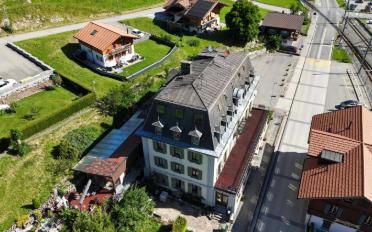 Hotel - image - 3