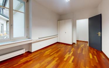Office - image - 7
