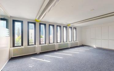 Office - image - 5
