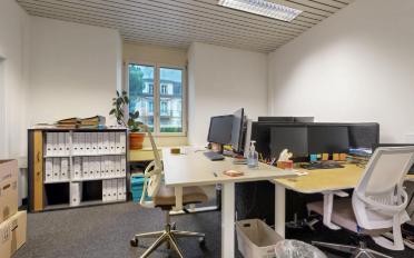 Office - image - 7