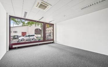 Office - image - 6
