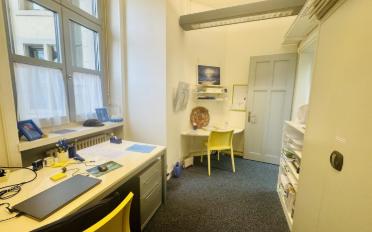 Office - image - 5