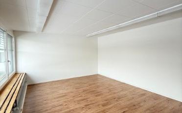 Office - image - 3