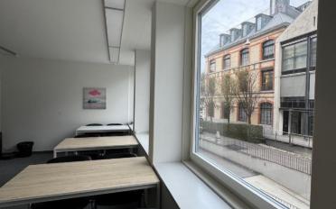 Office - image - 3