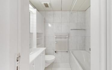 Apartment 4 rooms - image - 8