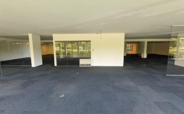 Commercial - image - 4