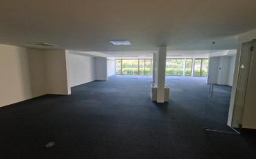 Commercial - image - 5