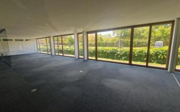 Commercial - image - 3