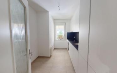 Apartment 4 rooms - image - 3