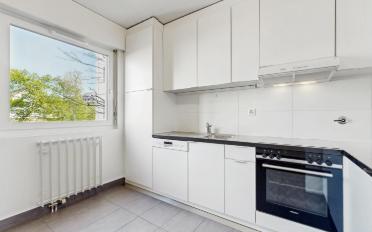 Apartment 5 rooms - image - 2