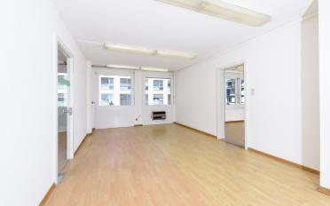 Bureau - image - 3
