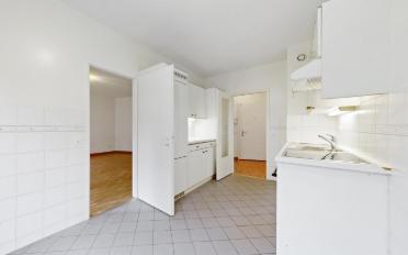Apartment 4 rooms - image - 3
