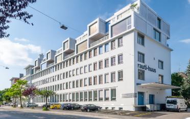 offener Parkplatz - image - 1